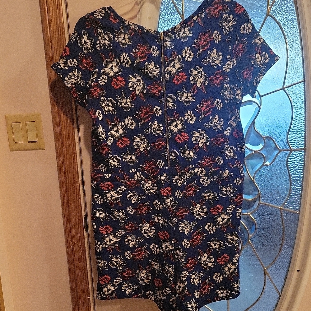 George Blue and Red Floral Mini Jumpsuit With Pockets - Picture 4 of 4